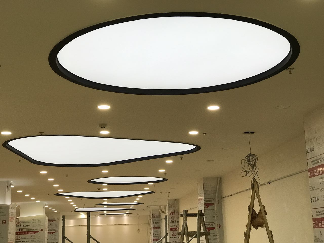 軟膜天花吊頂什么材料好？