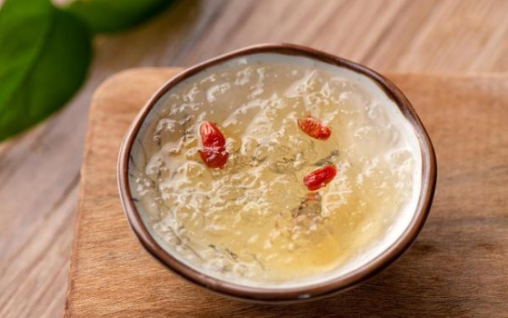 燕窩應(yīng)該怎么吃？吃燕窩有哪些小建議？