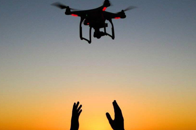 無(wú)人機(jī)新手怎么學(xué)？有沒(méi)有新手1000元以內(nèi)無(wú)人機(jī)推薦？