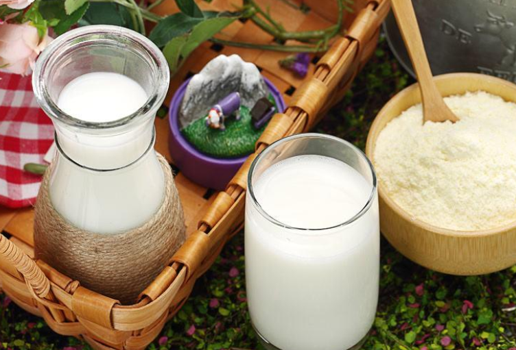 愛他美白金版真的好嗎？愛他美奶粉怎么沖？