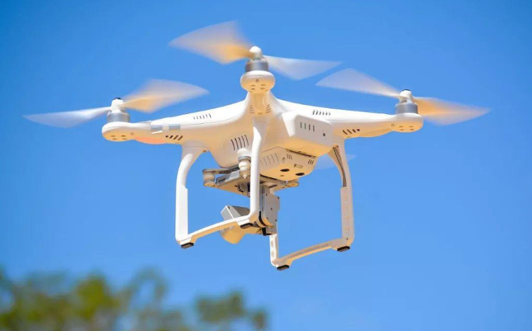 無(wú)人機(jī)駕駛證好考嗎？全國(guó)正規(guī)的無(wú)人機(jī)培訓(xùn)學(xué)校有哪些？
